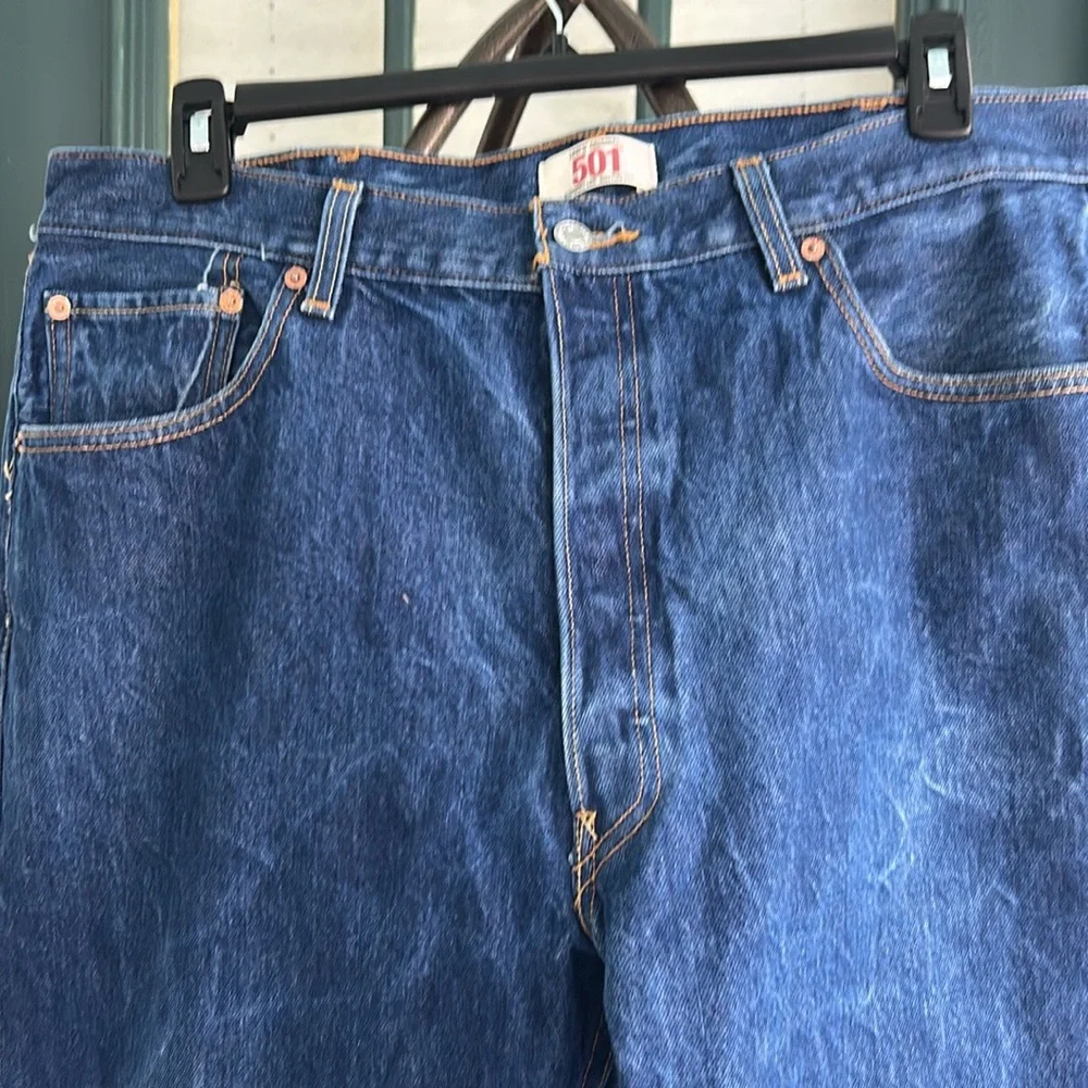 Levi's 501 Straight leg Button Fly Jeans Size 40 / 32